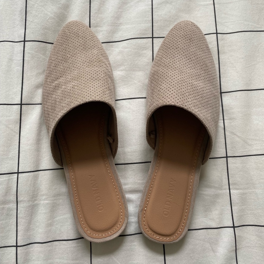 Old Navy mule shoes